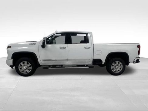 New 2026 Chevrolet Silverado 2500 High Country w/ High Country Premium Package AWD/4WD image 4