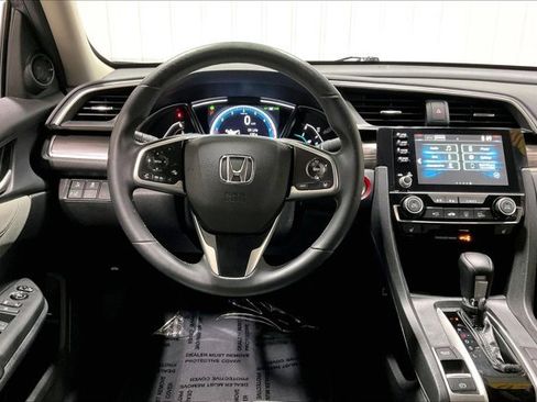 Used 2020 Honda Civic EX image 5