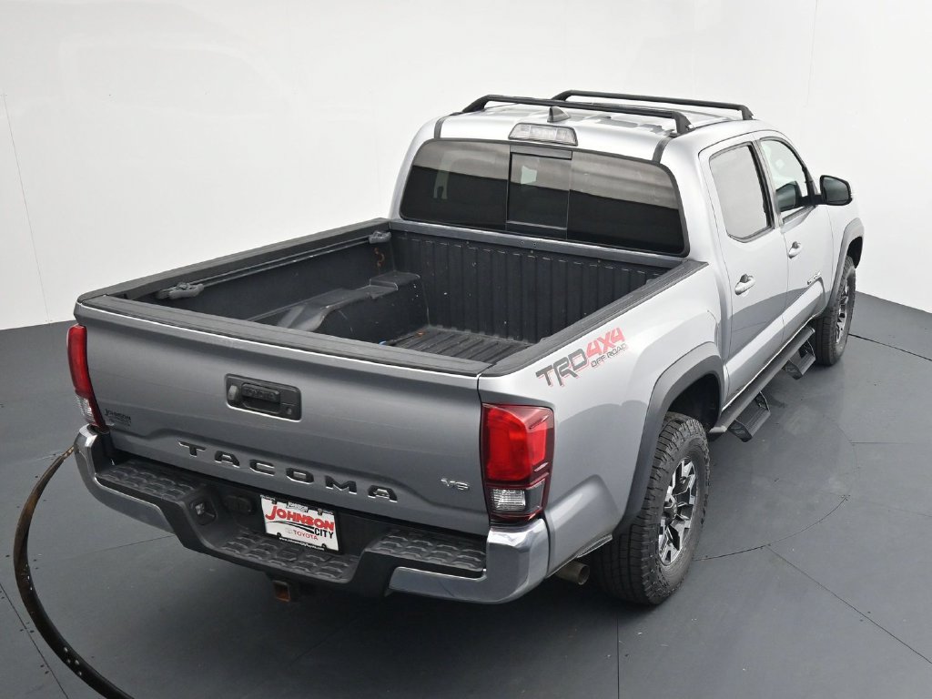 Used 2019 Toyota Tacoma TRD Off-Road AWD/4WD image 28