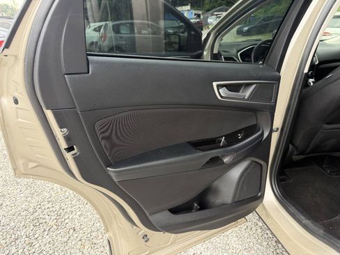 Used 2017 Ford Edge SEL AWD/4WD image 12