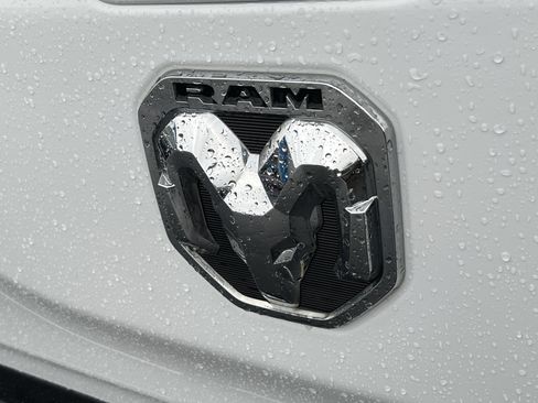 Used 2020 RAM 1500 Big Horn image 8