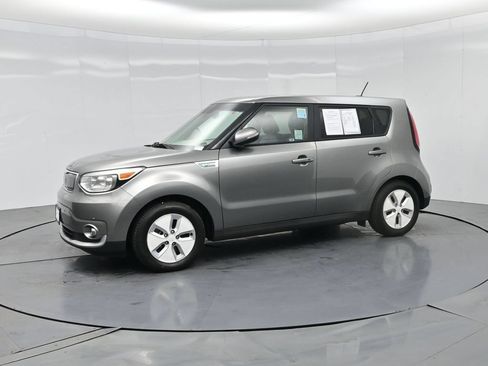 Used 2016 Kia Soul EV + FWD image 58