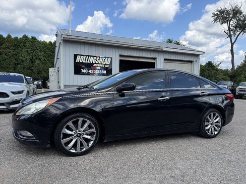 Used 2011 Hyundai Sonata SE w/ Navigation & Sunroof Pkg 4 FWD image 1