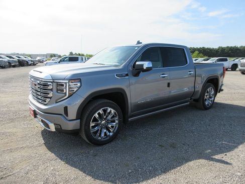 New 2026 GMC Sierra 1500 Denali w/ Denali Reserve Package AWD/4WD image 10