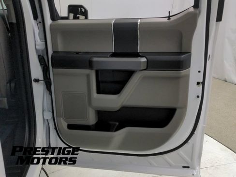 Used 2017 Ford F150 XLT AWD/4WD image 28