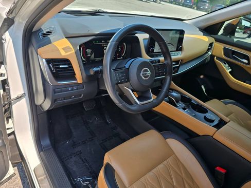 Used 2021 Nissan Rogue Platinum AWD/4WD image 25