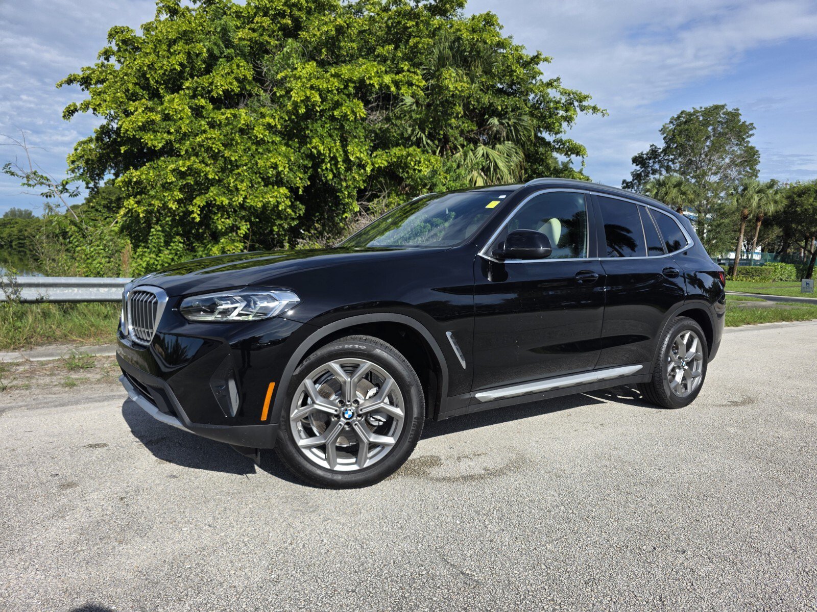 Used 2024 BMW X3 xDrive30i w/ Convenience Package AWD/4WD image 1