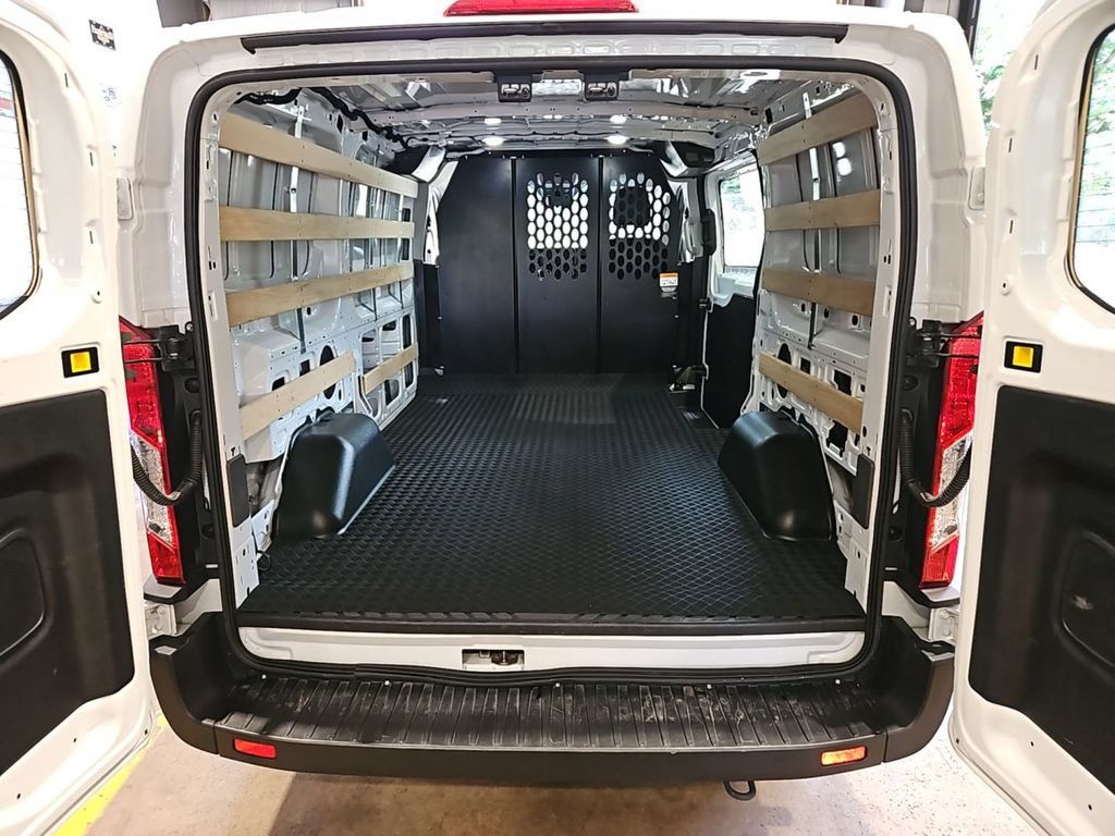 Used 2025 Ford Transit 250 Low Roof w/ Exterior Upgrade Package RWD image 5