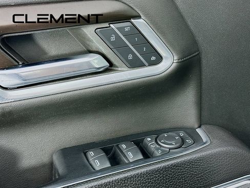 Used 2024 GMC Sierra 2500 Denali w/ Denali Reserve Package AWD/4WD image 28