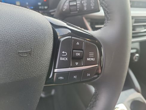 Used 2023 Ford Escape Platinum w/ Premium Technology Package image 24