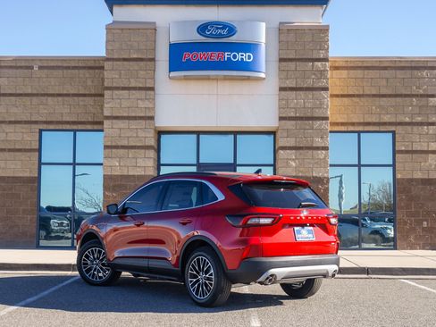 New 2026 Ford Escape SE image 8