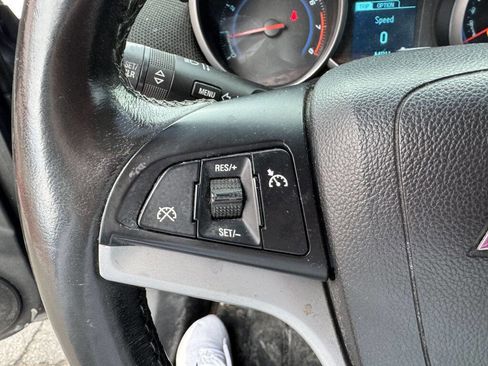 Used 2014 Chevrolet Cruze LT image 14