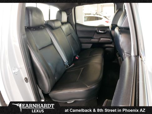 Used 2021 Toyota Tacoma TRD Off-Road w/ TRD Premium Off Road Package AWD/4WD image 14