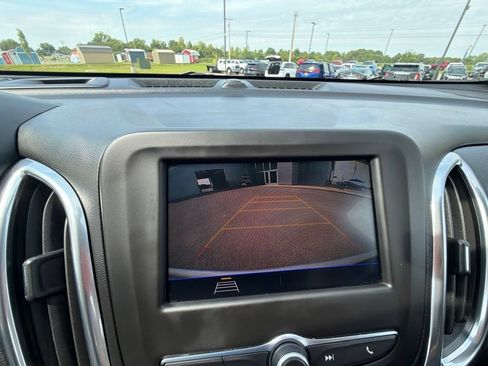 Used 2021 Chevrolet Equinox LT AWD/4WD image 33