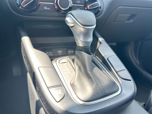 Used 2023 Kia Soul LX w/ LX Technology Package image 46