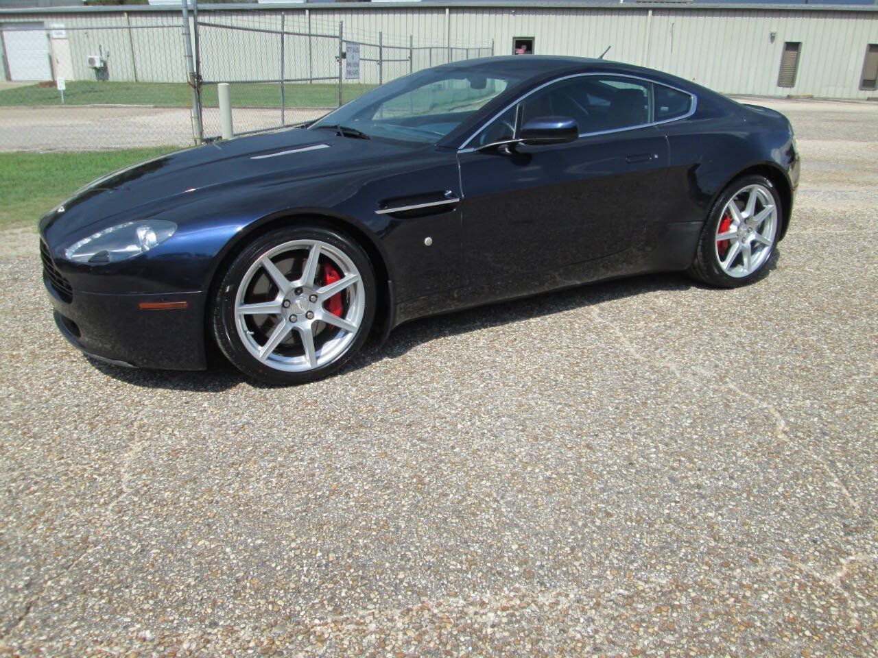 Used 2007 Aston Martin V8 Vantage Coupe RWD image 36