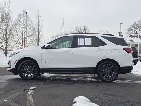 Certified 2022 Chevrolet Equinox RS w/ Infotainment Package image 20