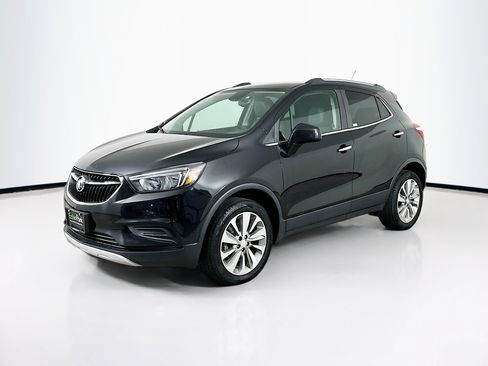 Used 2020 Buick Encore Preferred image 3