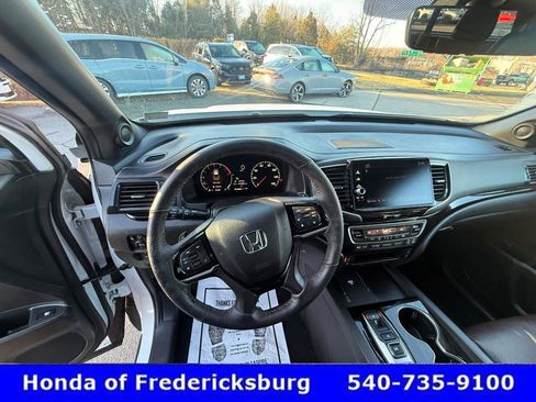 Used 2025 Honda Ridgeline Black Edition image 25