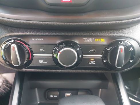 Used 2020 Kia Soul X-Line image 24