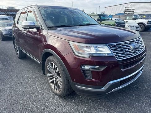 Certified 2019 Ford Explorer Platinum image 3