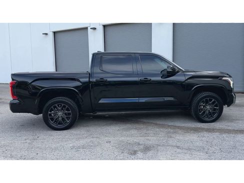 Used 2022 Toyota Tundra Platinum image 8