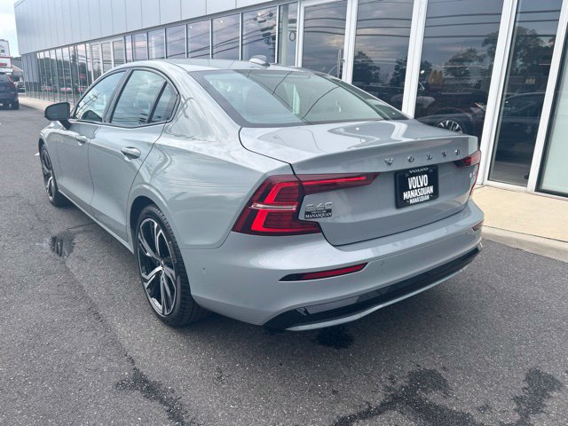 Certified 2025 Volvo S60 B5 Plus AWD/4WD image 3