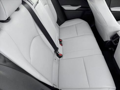 Used 2024 Lexus UX 250h F Sport image 19