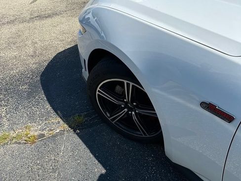Used 2024 Ford Mustang Convertible RWD image 12