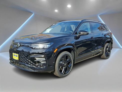 New 2026 Volkswagen Tiguan SE R-Line image 1