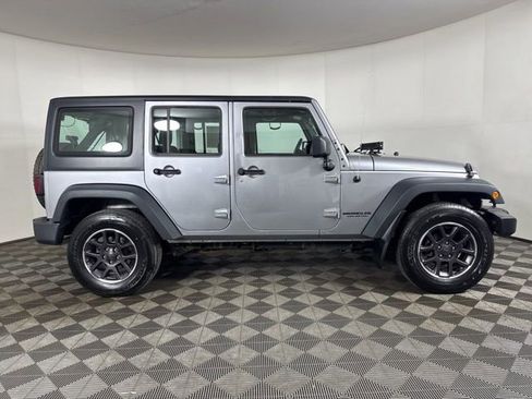 Used 2016 Jeep Wrangler Unlimited Sport w/ Connectivity Group AWD/4WD image 2