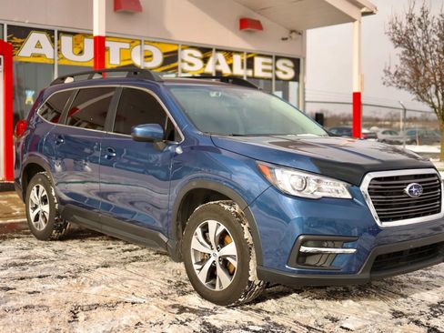 Used 2021 Subaru Ascent Premium w/ Convenience Package image 3