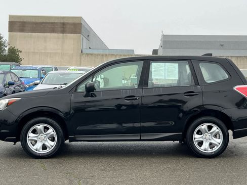 Used 2018 Subaru Forester 2.5i image 9