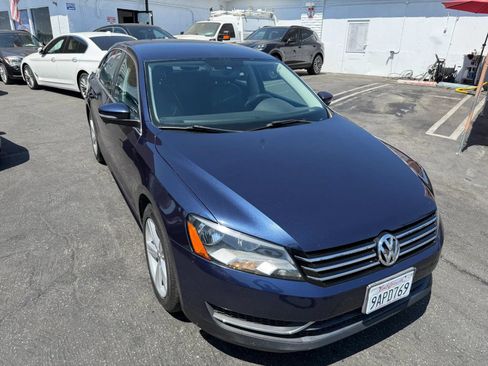 Used 2012 Volkswagen Passat 2.5 SE FWD image 9