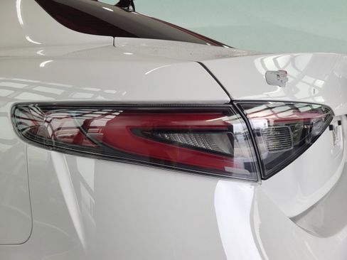 New 2025 Alfa Romeo Giulia w/ Veloce Package Rwd image 19