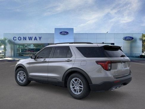 New 2026 Ford Explorer Active w/ Active Comfort Package image 4