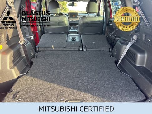 Used 2023 Mitsubishi Outlander 4WD Plug-In Hybrid image 11