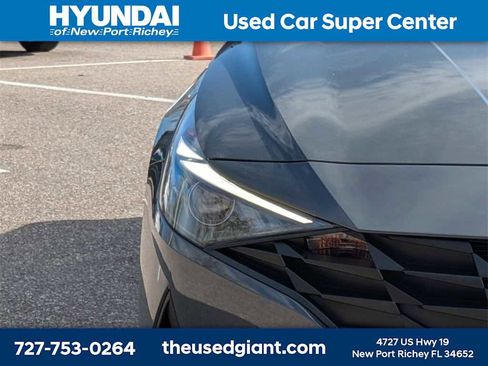 Used 2023 Hyundai Elantra SEL image 9