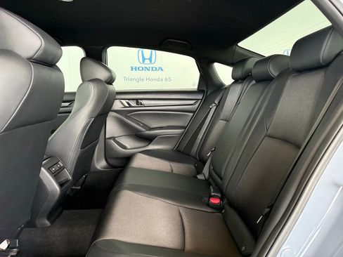 Used 2022 Honda Accord Sport image 11