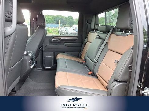 Used 2024 Chevrolet Silverado 3500 High Country image 11