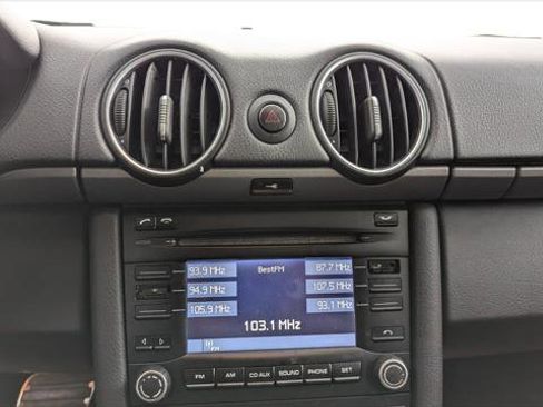 Used 2010 Porsche Boxster image 21