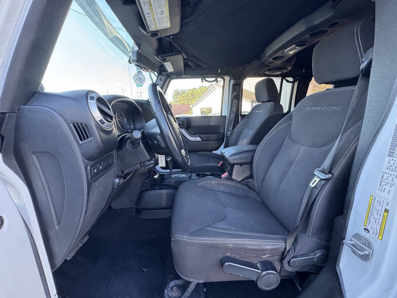 Used 2013 Jeep Wrangler Unlimited Rubicon AWD/4WD image 9