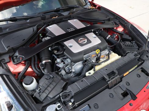 Used 2020 Nissan 370Z Coupe image 50