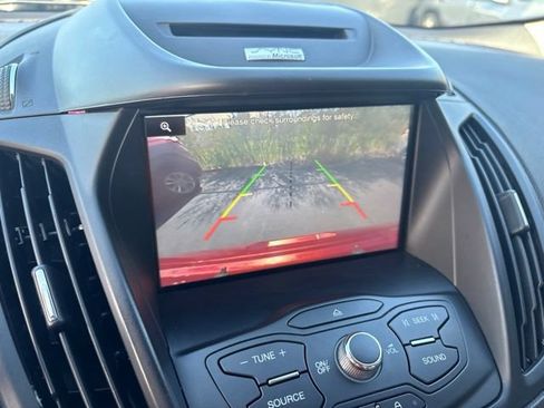 Used 2015 Ford Escape SE w/ SE Chrome Package FWD image 12