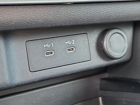 Used 2025 Nissan Rogue SV AWD/4WD image 26