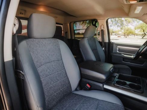 Used 2018 RAM 1500 Big Horn image 34