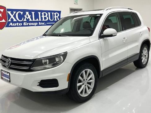 Used 2017 Volkswagen Tiguan Wolfsburg Edition image 12