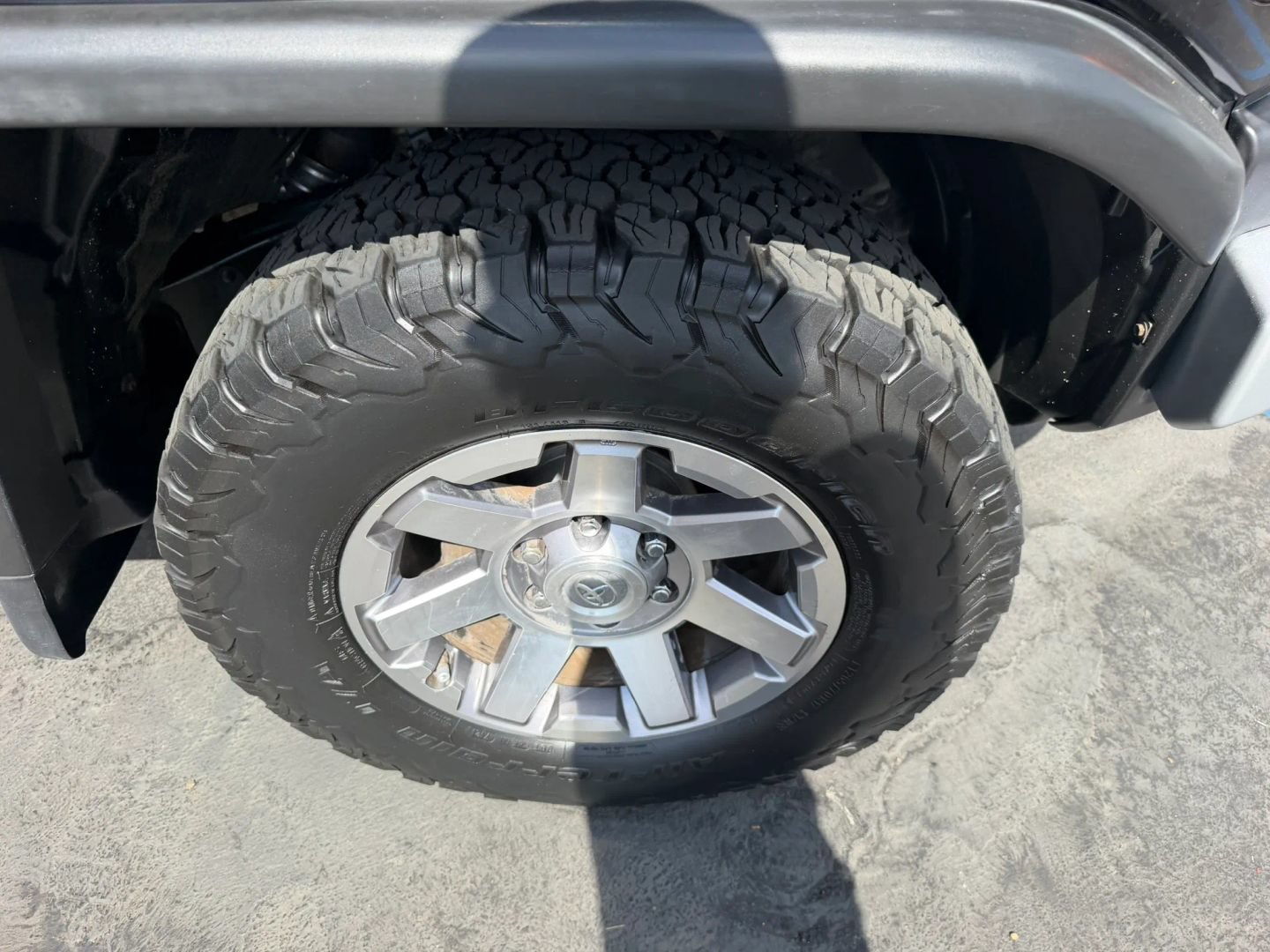Used 2014 Toyota FJ Cruiser 4WD w/ Upgrade Package image 29