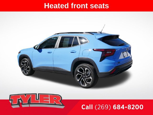 Used 2024 Chevrolet Trax RS w/ Sunroof Package FWD image 5