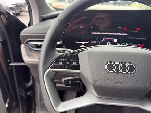 Certified 2025 Audi Q5 Premium w/ Convenience Package AWD/4WD image 16